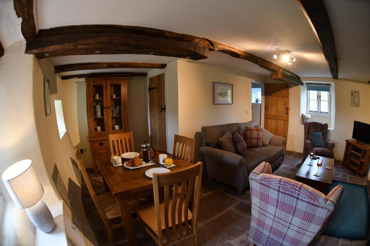 Pant Llwyd Farm Llangynidr Exterior foto