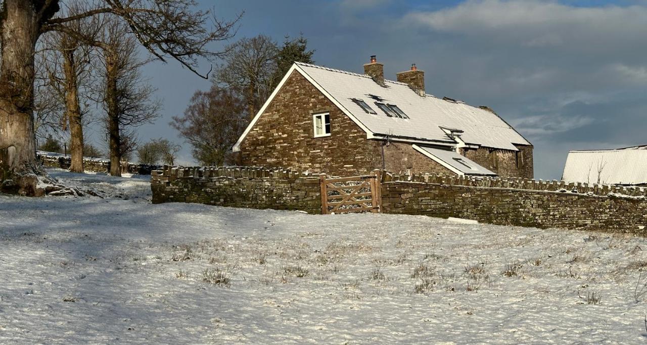Pant Llwyd Farm Llangynidr Exterior foto